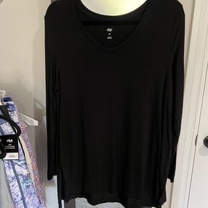 Loose fit black long sleeve shirt